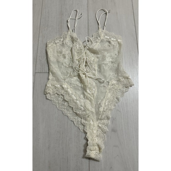 Vintage Victoria's Secret GOLD LABEL Lingerie Teddy S Ivory Lace Sheer